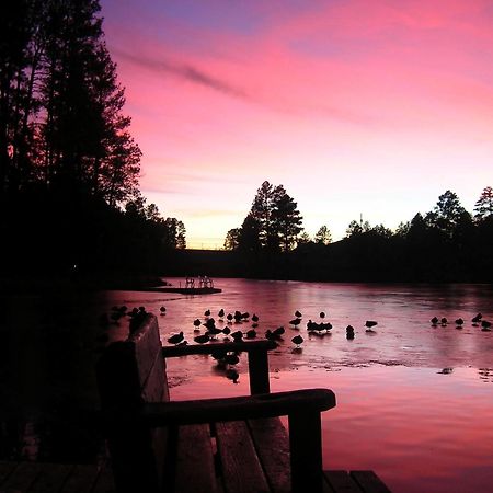 Lake Of The Woods Resort Lakeside Bagian luar foto