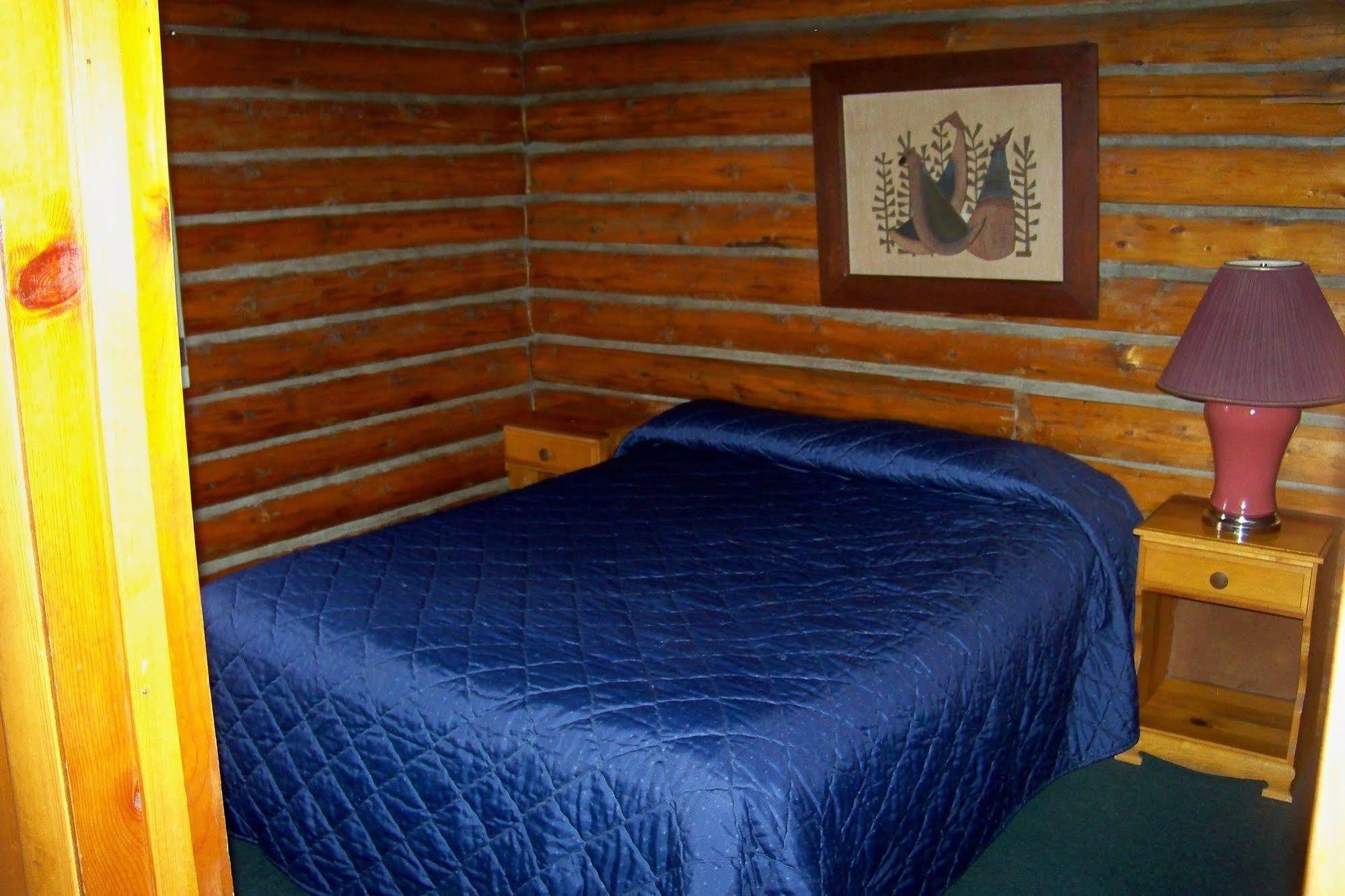 Lake Of The Woods Resort Lakeside Bagian luar foto