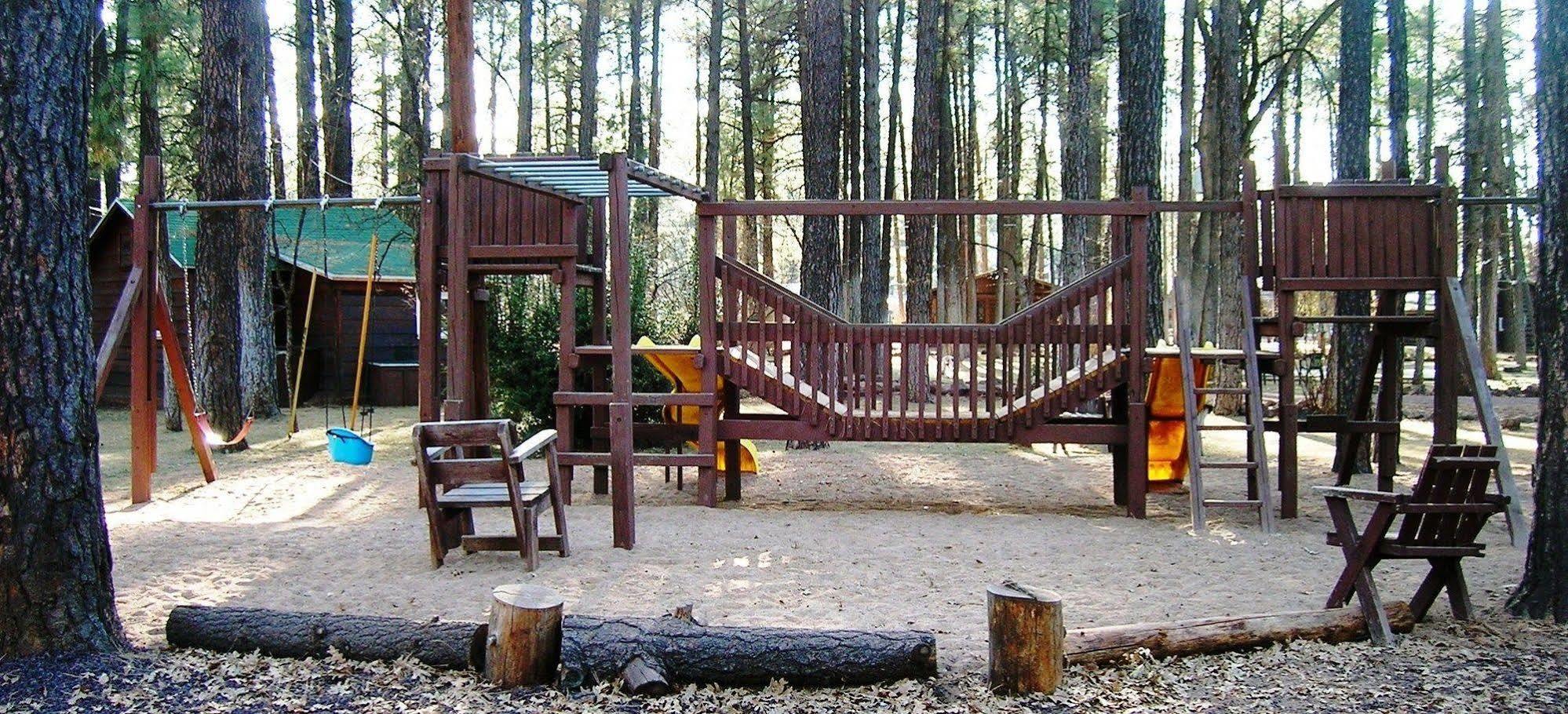 Lake Of The Woods Resort Lakeside Bagian luar foto