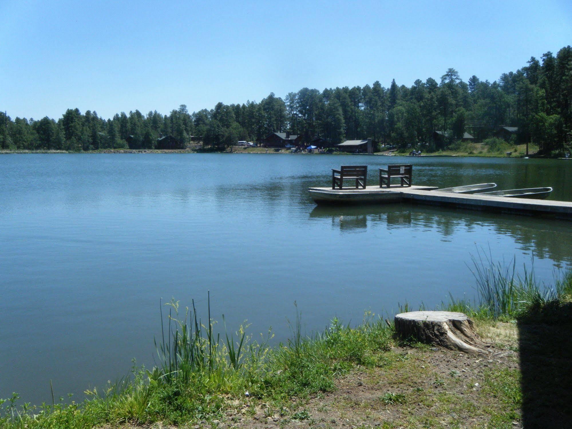 Lake Of The Woods Resort Lakeside Bagian luar foto